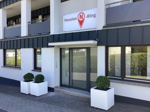 Nuerburg House | Pension N-Ring