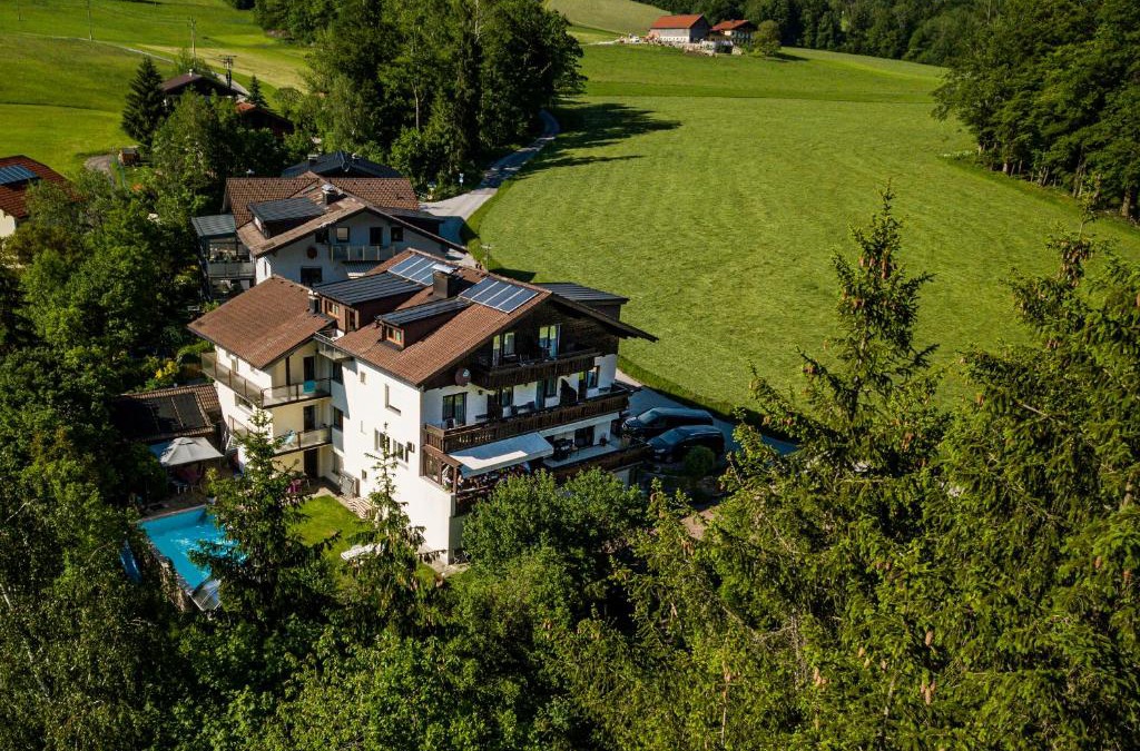 Koppl House | Pension Nocksteinblick