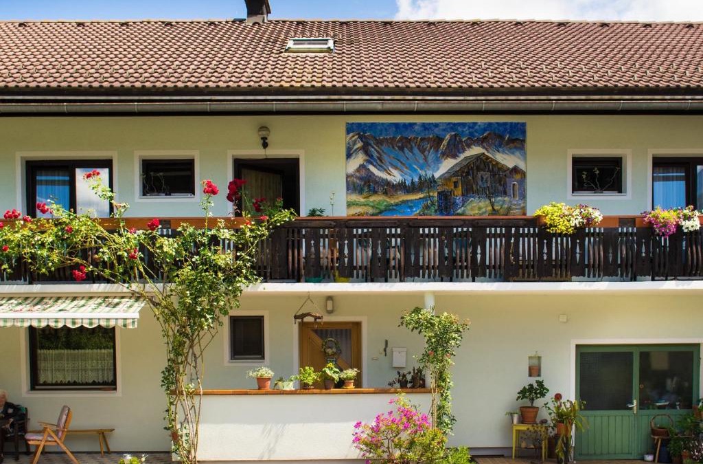 Rosenbach House | Pension Stausee