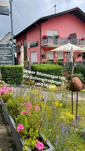 Deudesfeld House | Pension zur Quelle