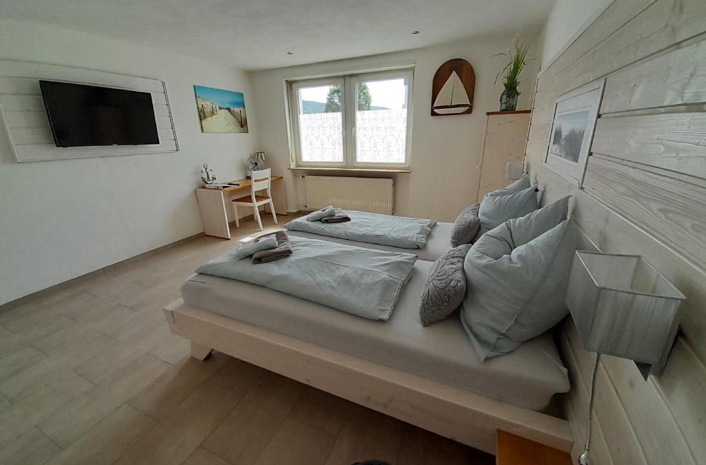 Woerth am Main House | Pension Zweite Heimat