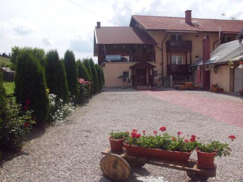 Vatra Moldovitei House | Pensiunea Alexandra