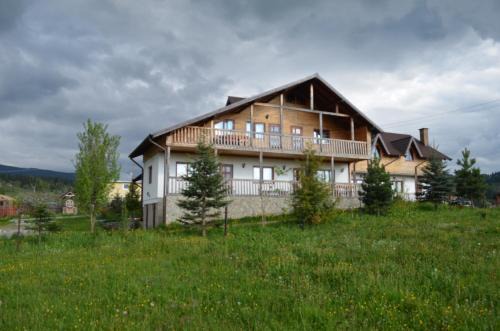 Cozanesti House | Pensiunea Arina