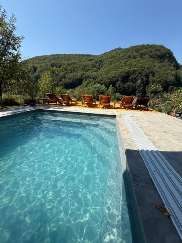 Cheia House | Pensiunea Berg Hill