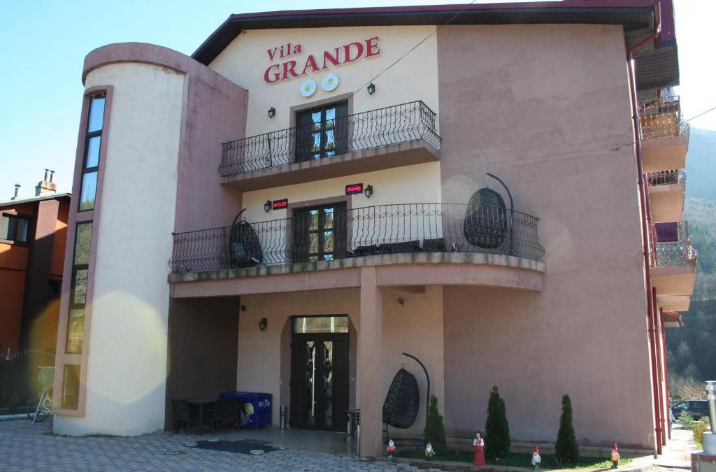 Lepsa House | Pensiunea Grande Lepsa