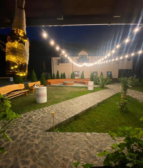 Berevoesti House | Pensiunea Perla Râușor