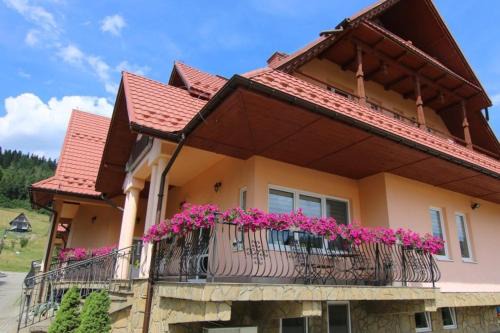 Lapsze Nizne House | Pensjonat i Restauracja Nowak