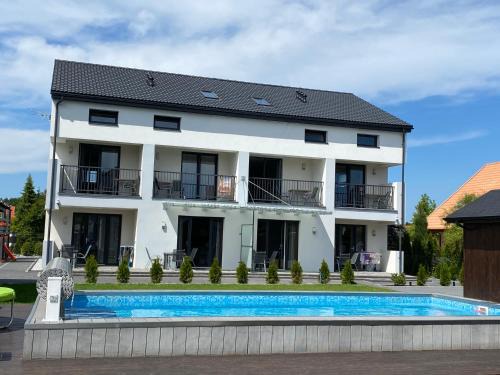Rowy House | Pensjonat Plaża 2