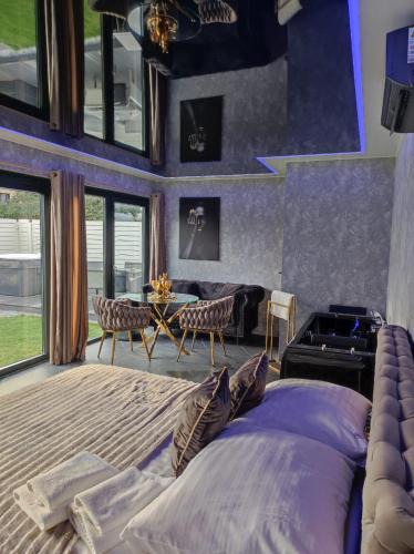 Nowe Miasto Bed & Breakfast | Pensjonat Wrzos