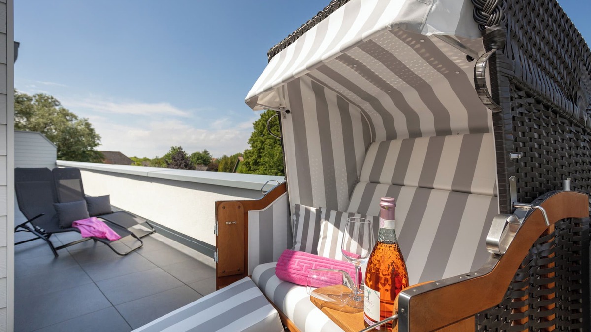 Dorumer Neufeld Apartment | Penthouse 18 - Enjoy the view. Modern. Balcony. Comfort.