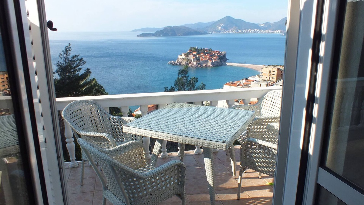 Sveti Stefan Apartment | Penthouse Apartment Sveti Stefan