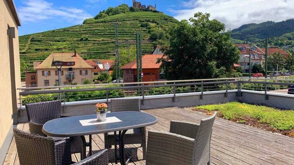 Staufen im Breisgau Apartment | Penthouse Burgblick with a fantastic view