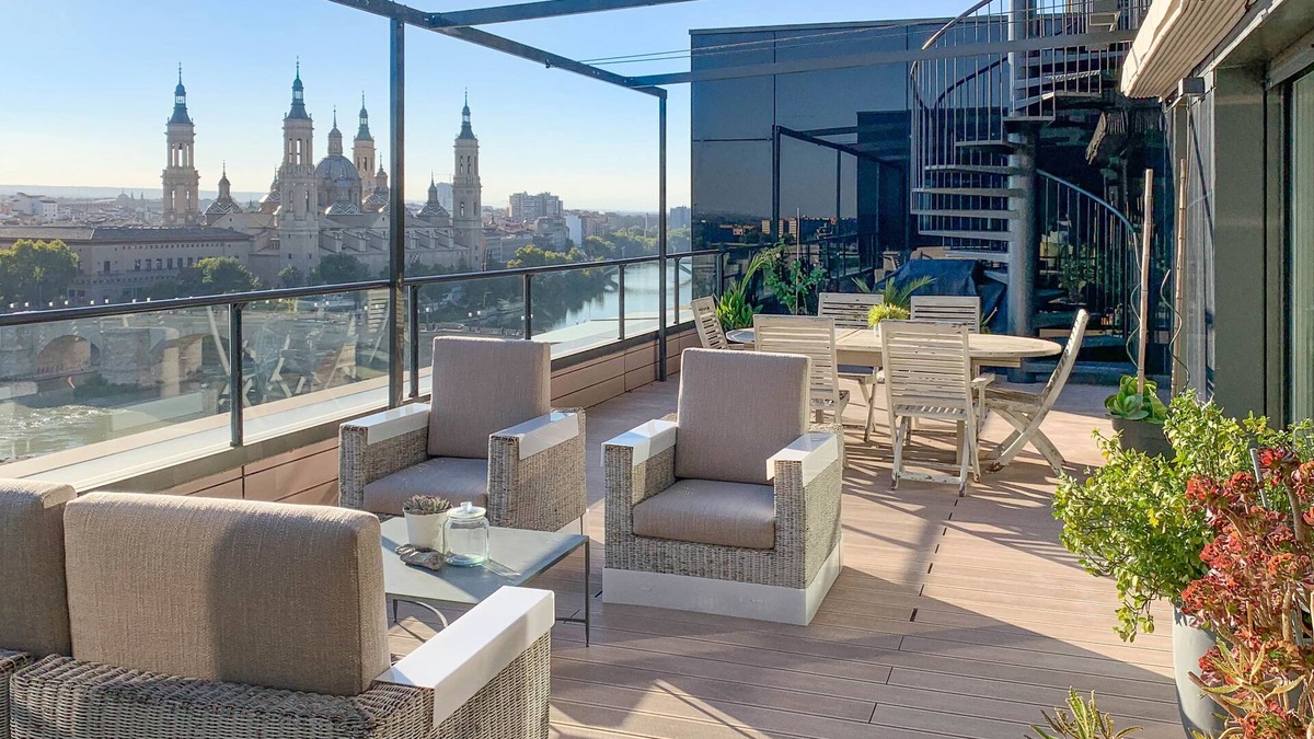Barrio de Jesus Apartment | Penthouse best views of Pilar jacuzzi and garage