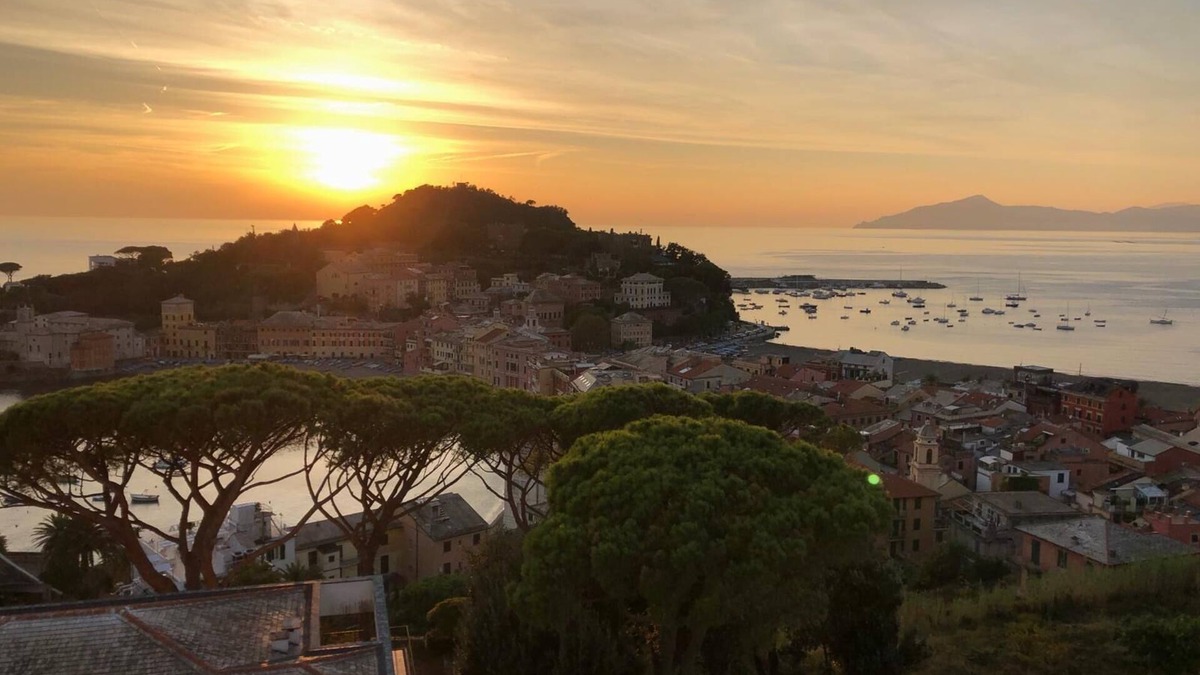 Sestri Levante Apartment | Penthouse in Sestri Levante 150 meters from the two bays near Portofino and 5 Terre