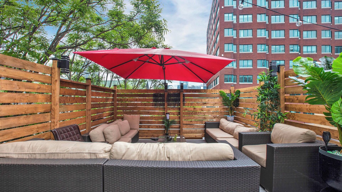Downtown Montreal House | Penthouse in the heart of Guy Concordia - big terrace and parking