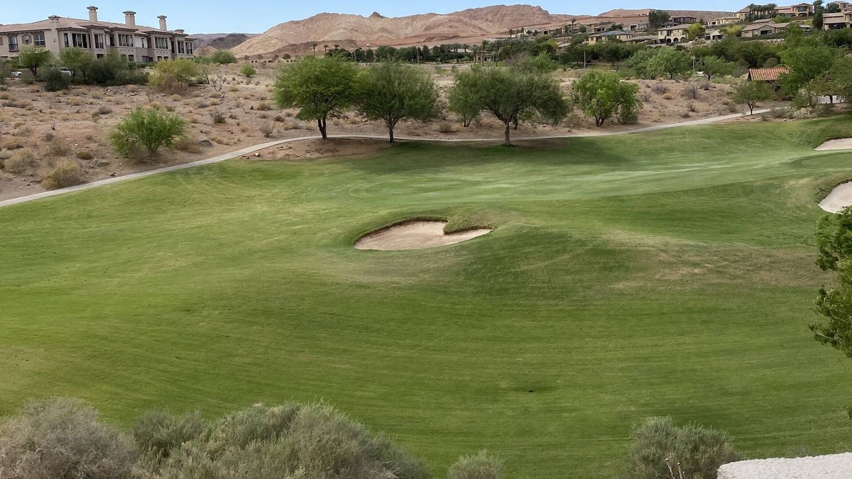 Tramonto Condo | Penthouse in the heart of Lake Las Vegas