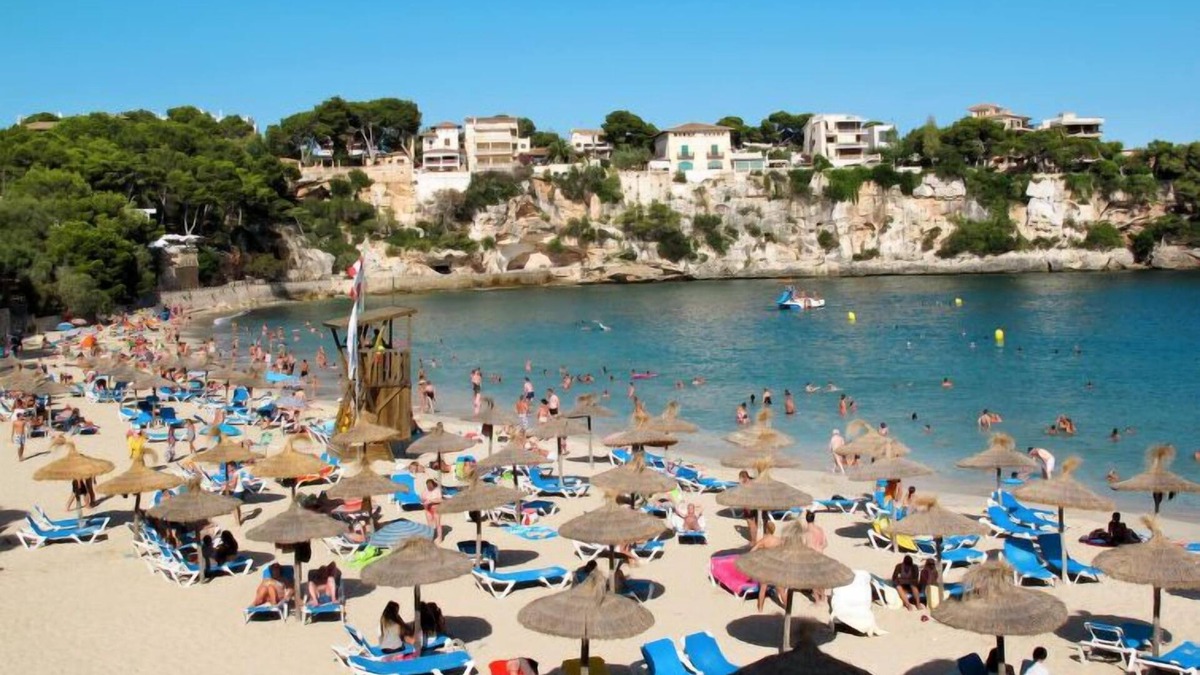 Cala Anguila-Cala Mendia Apartment | Penthouse Las Palmeras by Interhome