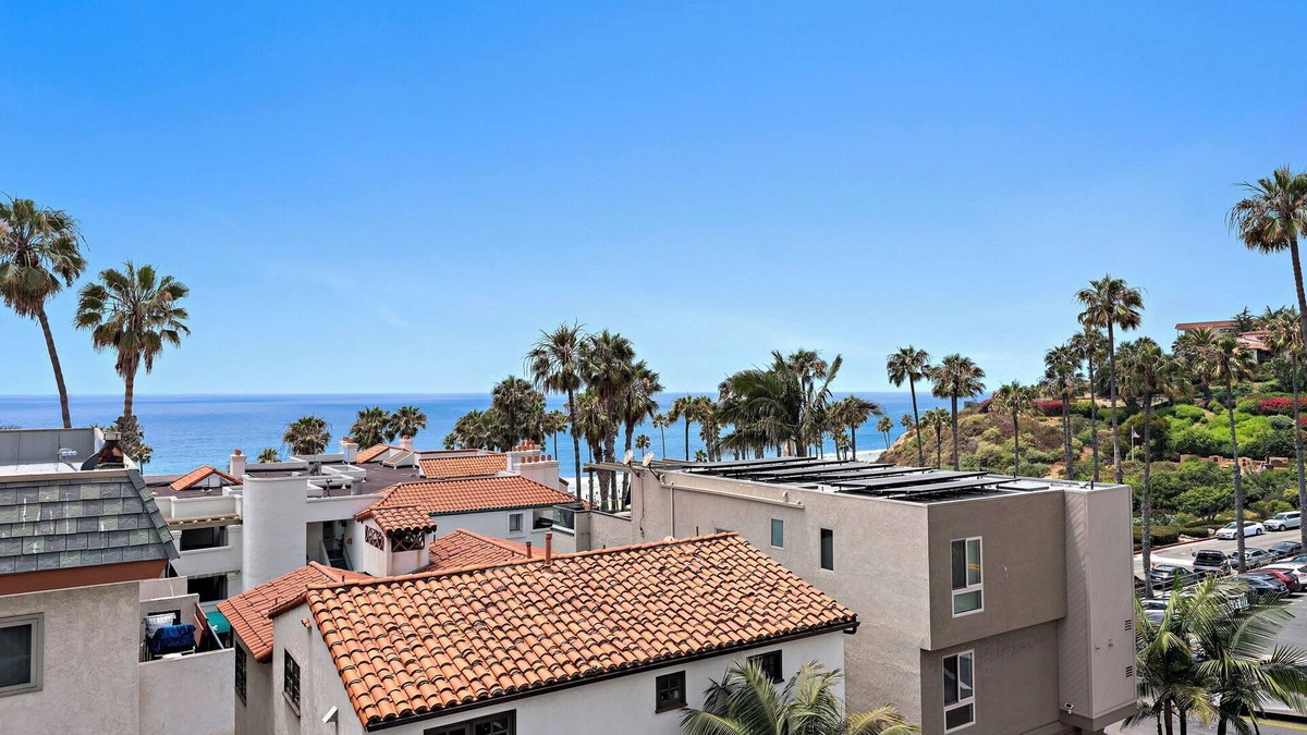San Clemente Apartment | Penthouse - OceanView Retreat + bikes - 5Stars