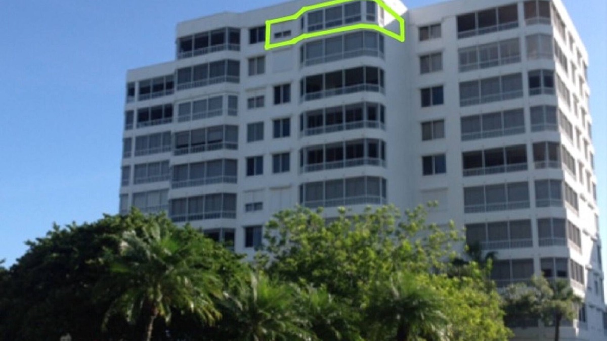 Vanderbilt Beach Condo | Penthouse overlooking the beach