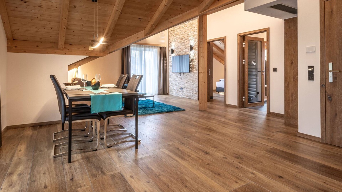 Rosshaupten Apartment | Penthouse R.2 - For Moments Apartments & Spa
