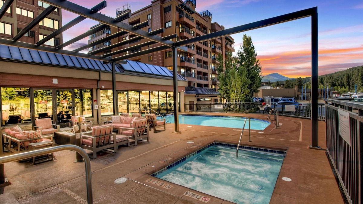 Peak 9 Condo | Penthouse. Ski In/Out, Stunning Views,No Resort Fees, Walk2Town!