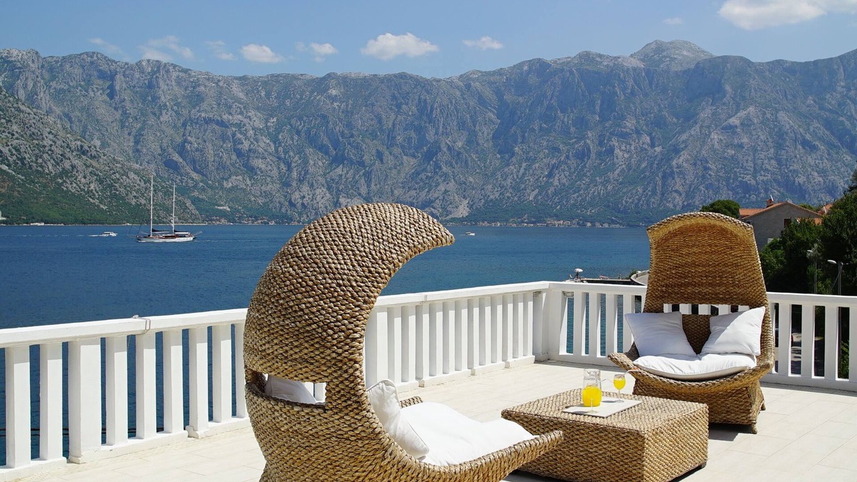 Donji Stoliv Villa | PENTHOUSE STOLIV 14 beds SPA/POOL 5 m/sea Priv.Jetty Pebble Beach Sunbeds