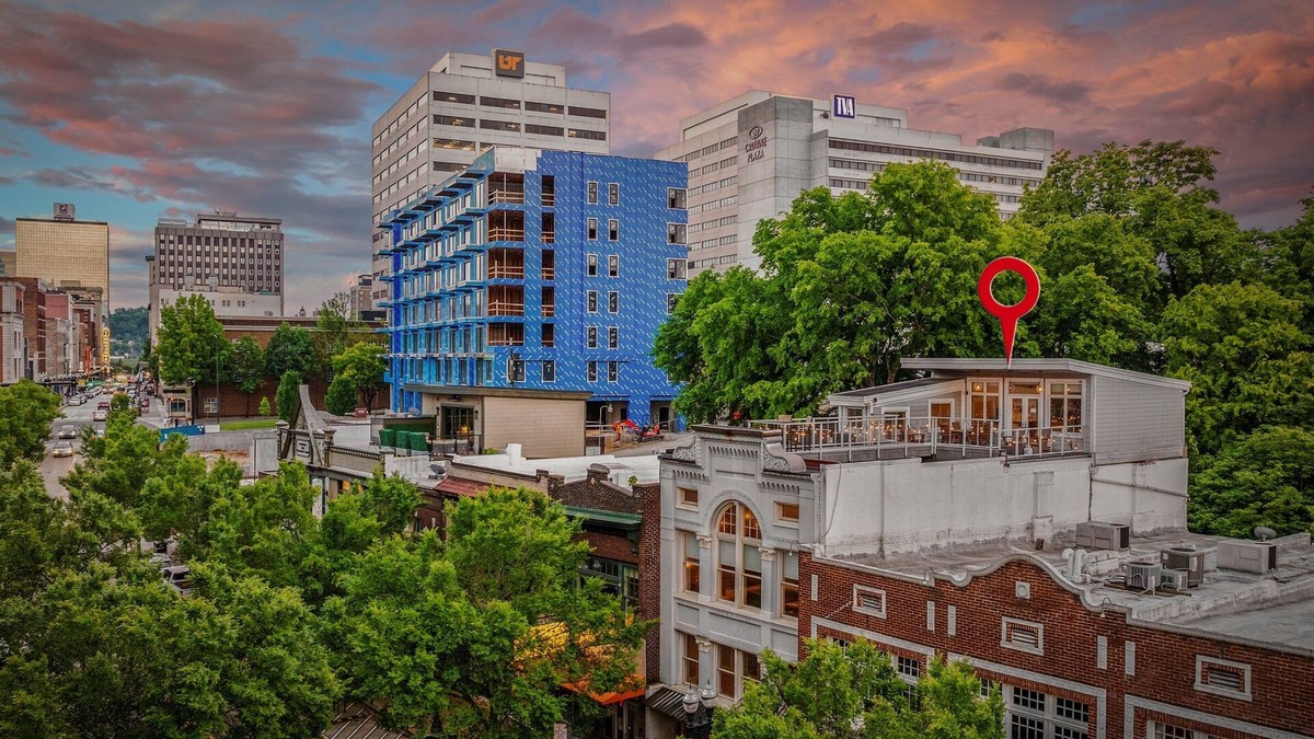 Old City Condo | Penthouse w/Rooftop Deck Overlooking Gay Street
