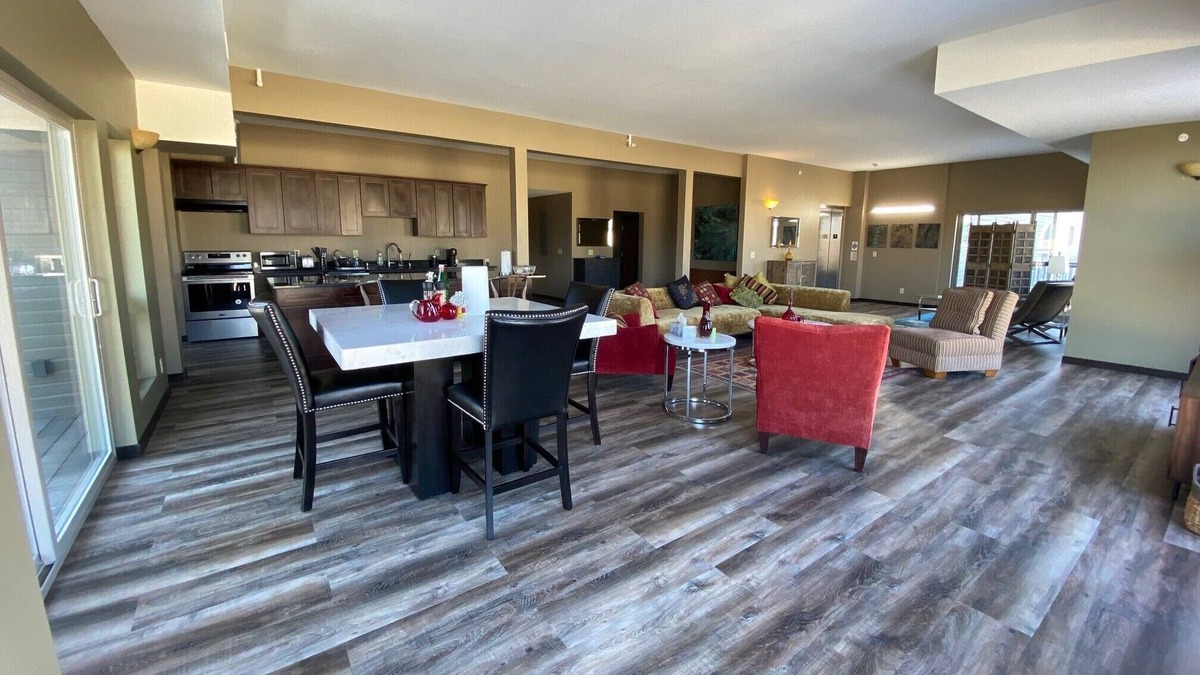 Whittier Apartment | Penthouse with a Downtown Minneapolis View