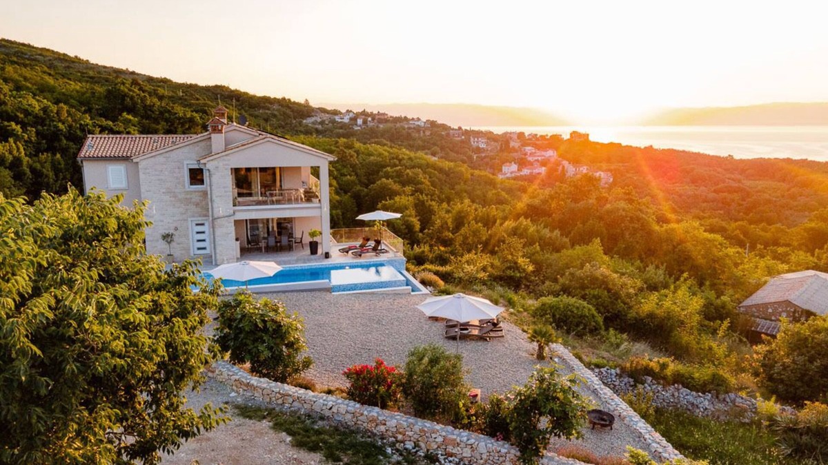 Zagore Apartment | Penthouse with excellent sea views