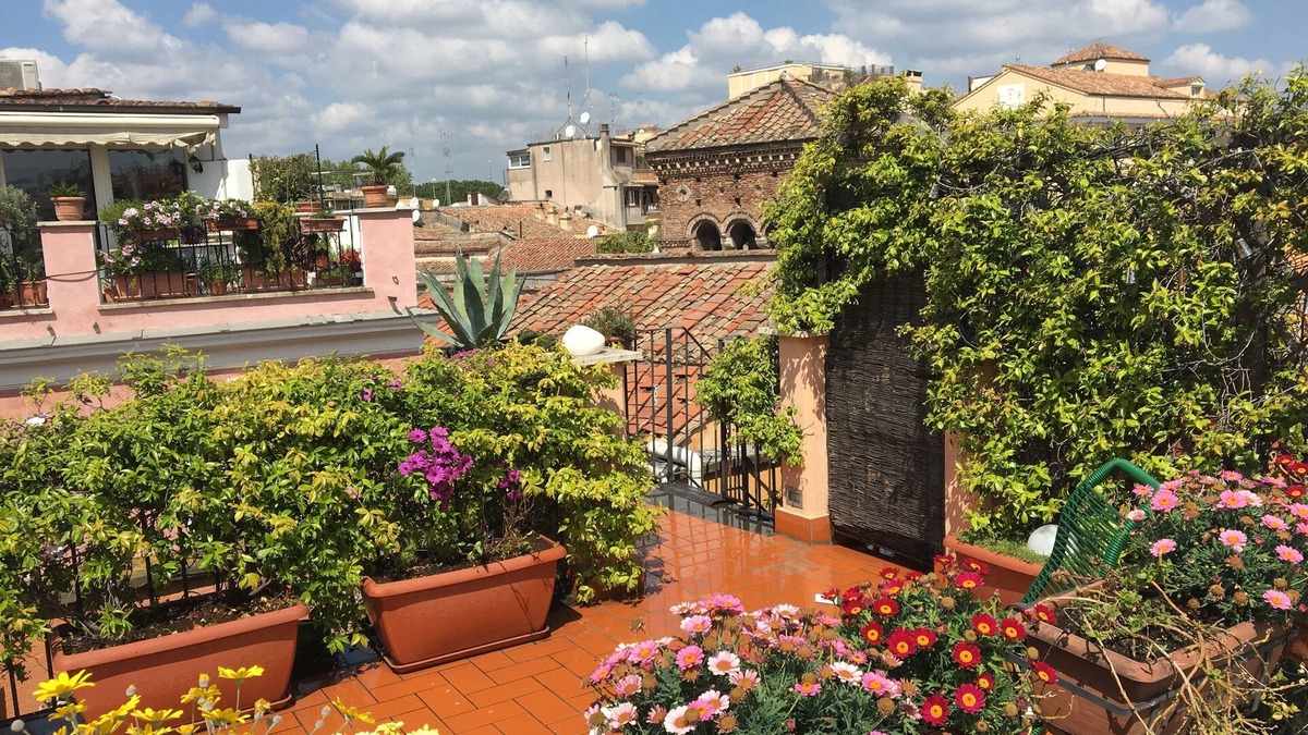 Trastevere Apartment | PENTHOUSE with PRIVATE PANORAMIC ROOF TERRACE, Old Historical centre, Trastevere