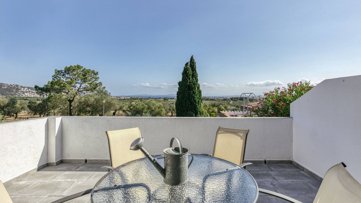 El Mas Bosca Apartment | Penthouse with Sea Views in Roses, with Sea Views, Terrace and Wi-Fi