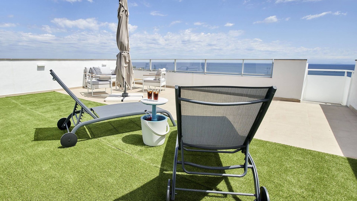 Manilva Apartment | Penthouse with stunning sea view and rooftop terrace
