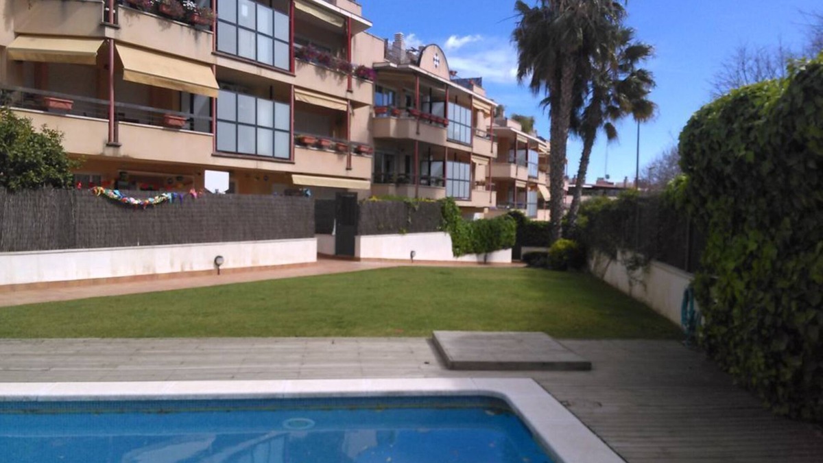 Sitges Apartment | PENTHOUSE WITH TWO TERRACES, POOL AND PARKING