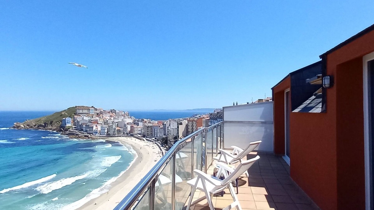 Malpica de Bergantinos Apartment | Penthouse with wonderful sea views