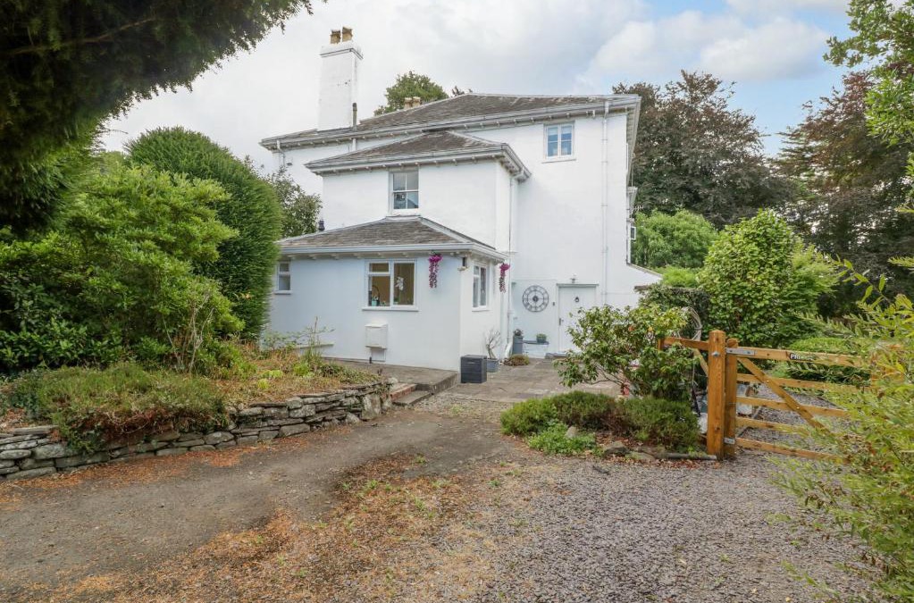 Llanwenarth House | Pentre Court Cottage