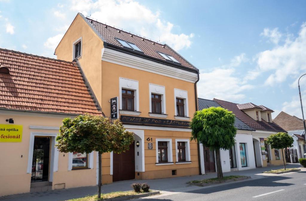 Pezinok House | Penzión pod kláštorom