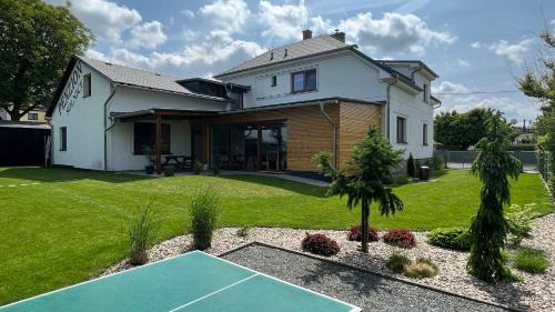Solnice House | Penzion 411