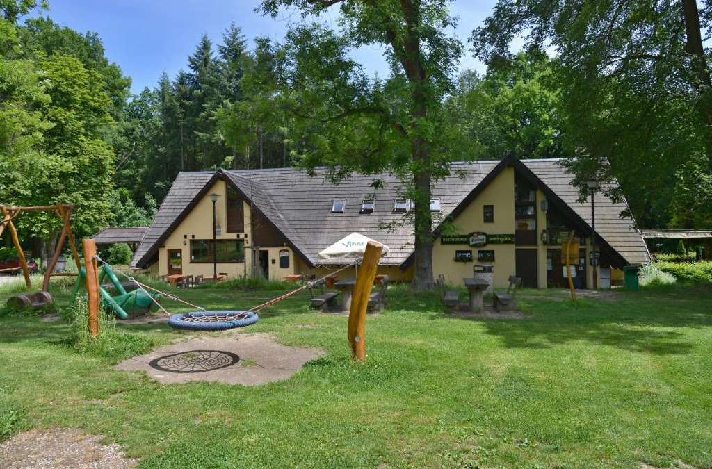 Tabor House | Penzion a Restaurace Pintovka