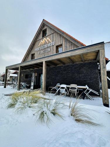 Cenkovice House | Penzion a Restaurace Pod Sjezdovkou