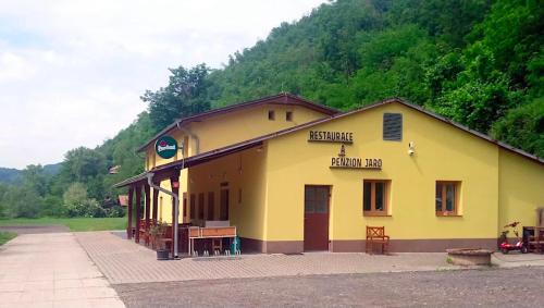 Jilove u Prahy House | Penzion a Restaurant Jaro