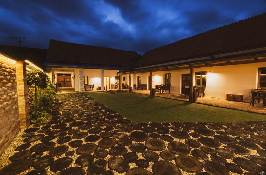 Valtice House | Penzion Castello