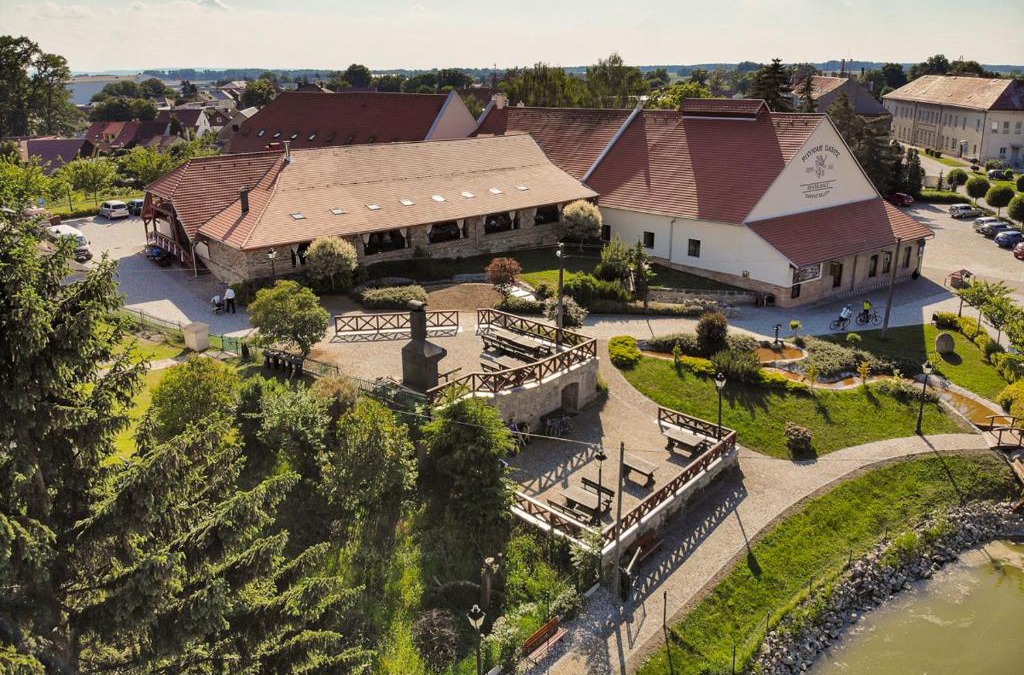 Dasice House | Penzion Dašické sklepy