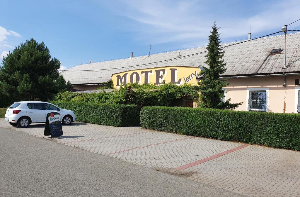 Hulin Hotel | Penzion DUHET