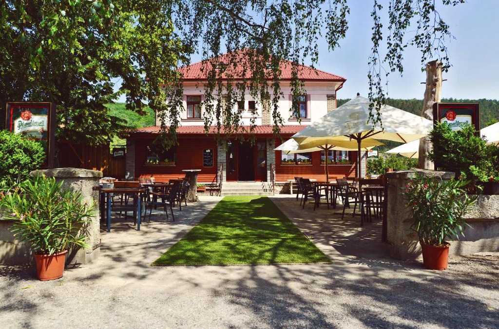 Karlstejn House | Penzion Karlštejn