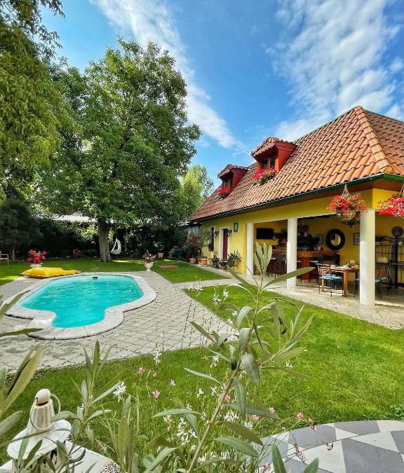 Nymburk House | Penzion Na Staré Poště