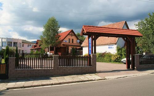 Ziar House | Penzion Real