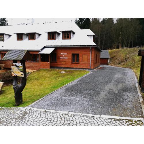 Karlova Studanka House | Penzion u Vodopádu
