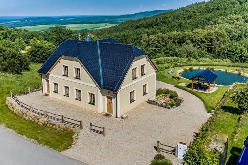 Hojna Voda Apartment | Penzion Zvon