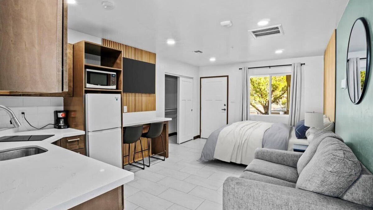 Safford Apartment | Peppertree Studios D8