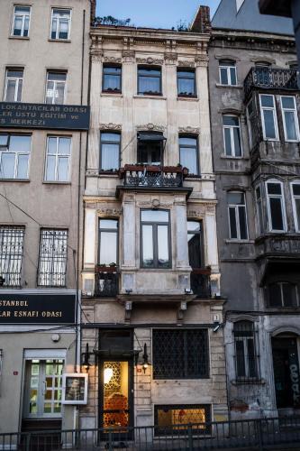 Pera Hotel | Peradays